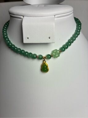 Green Glass Beaded Pendant Necklace with Gold Accent New Without Tags